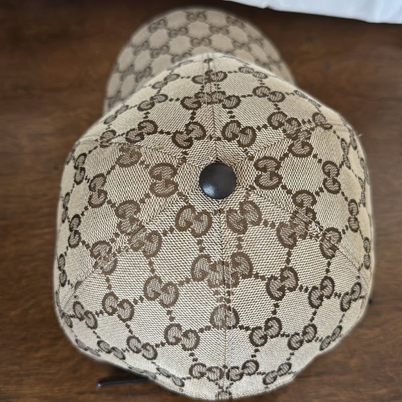 GUCCI :ORIGINAL GG CANVAS BASEBALL HAT WITH WEB - Picture 8 of 11